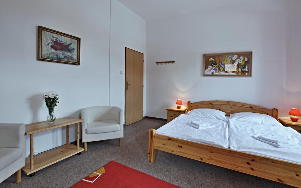Hotel Posta Černý Dŭl Exterior foto