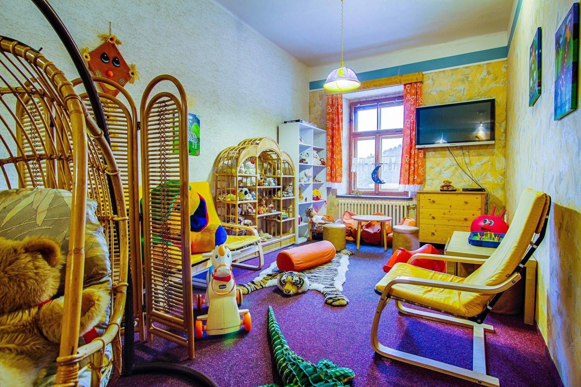 Hotel Posta Černý Dŭl Exterior foto